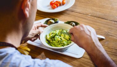 Jedzenie o tej porze może sprzyjać tyciu. Zaskakujące wyniki badań