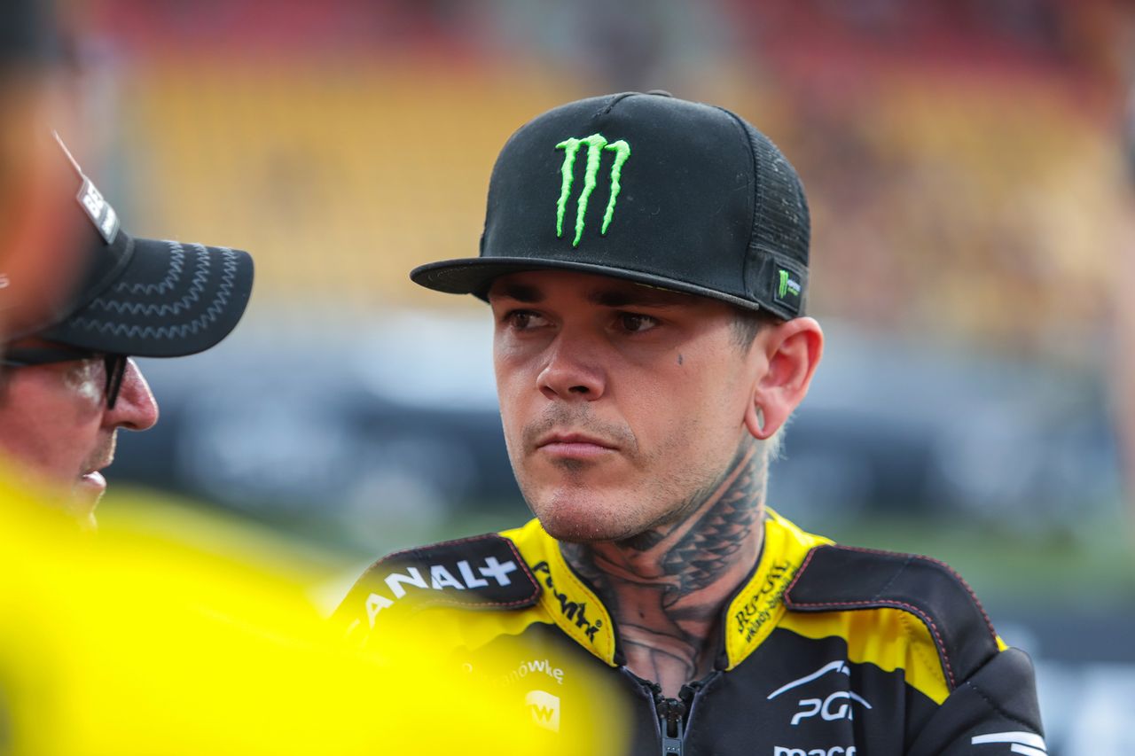 Żużel. W marcu znów zawarczały motocykle. Pokaz siły Kurtza i chwile grozy w Krośnie