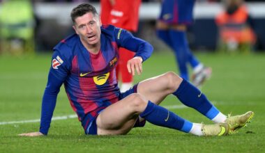 "Lewandowski upada". Negatywne informacje z Hiszpanii o Polaku - SportoweFakty