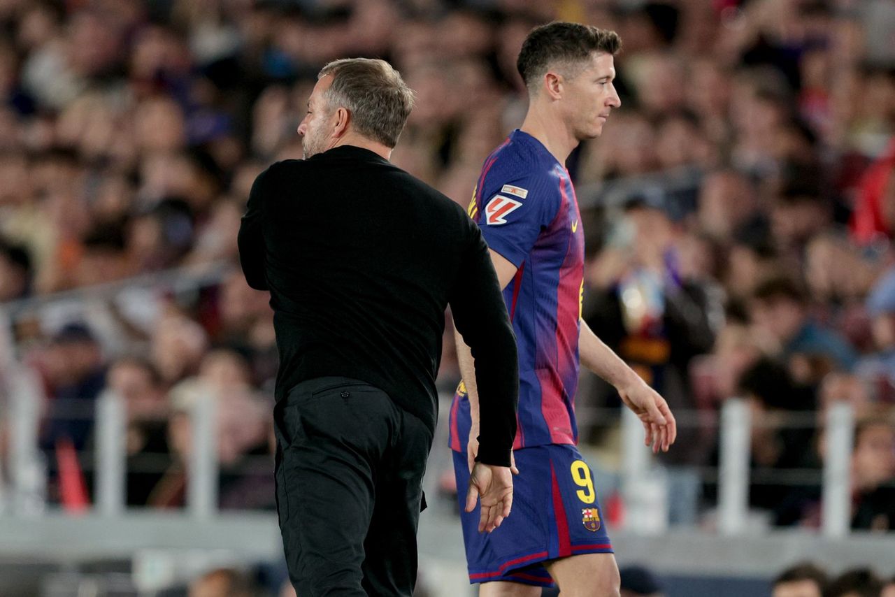 Miał wejść w 75. minucie. Nagle wrócił na ławkę. Już wszystko jasne