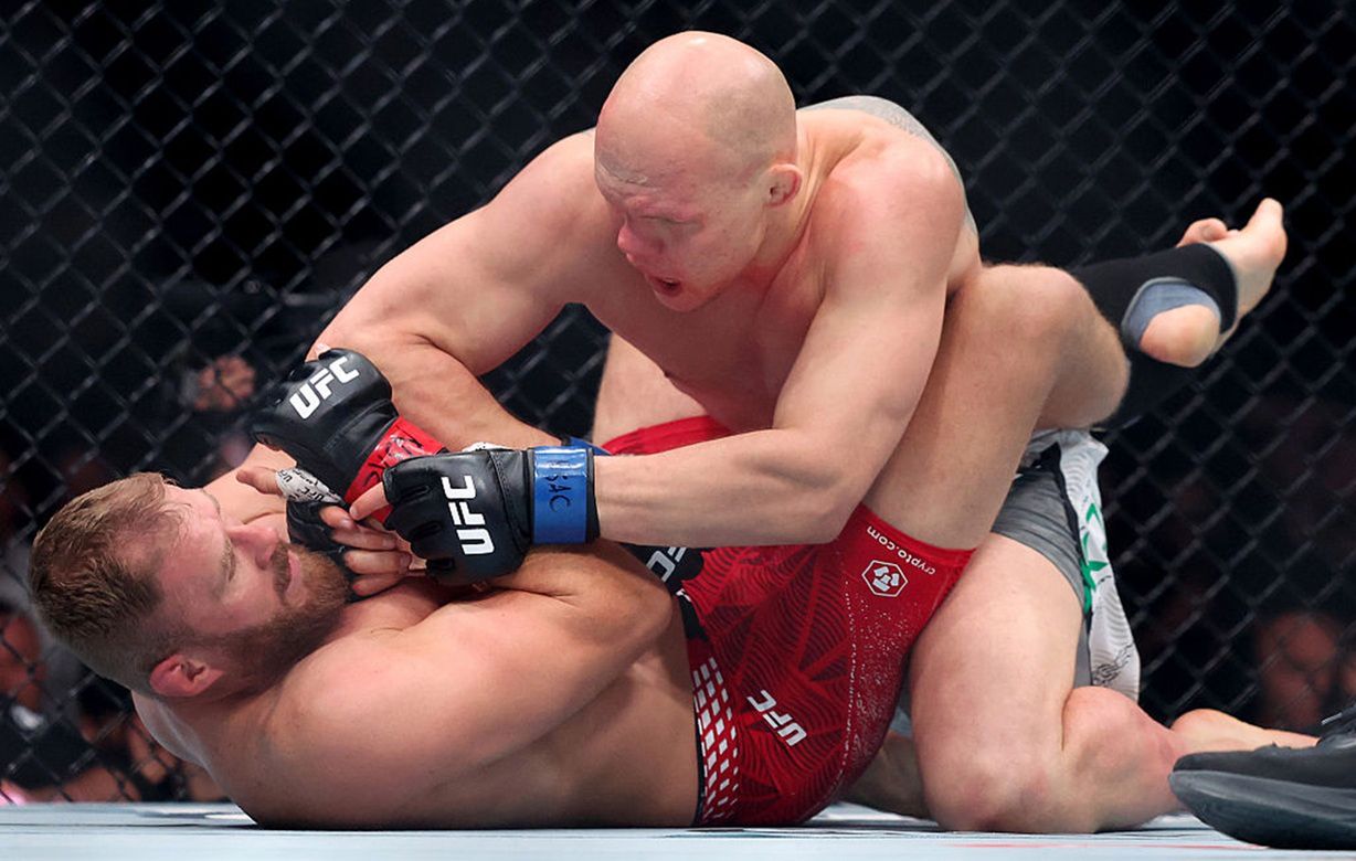 Powalił Błachowicza, ale nie umiał skończyć walki. Nagle takie słowa o Polaku