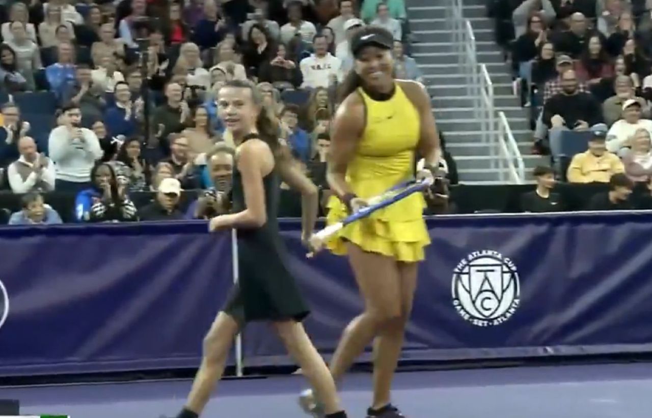Trwał mecz Sabalenki, gdy weszła na kort. Publiczność była zachwycona