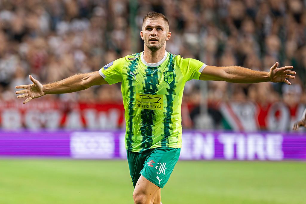 Polski napastnik chce odejść. "Nie jesteśmy równo traktowani'