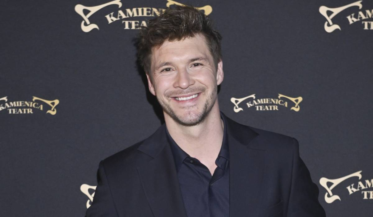 Mikołaj Roznerski pokazał siostrę. Rodzinna fotografia zachwyciła internautów - Hot News - MAXX News