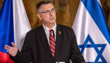 Strzelanina w Sydney na święcie Chanuki. Izrael reaguje. "Sygnały zostały zlekceważone" - Onet