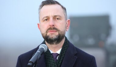 Rosyjski samolot przechwycony przez Wojsko Polskie. Szef MON zabrał głos - Onet