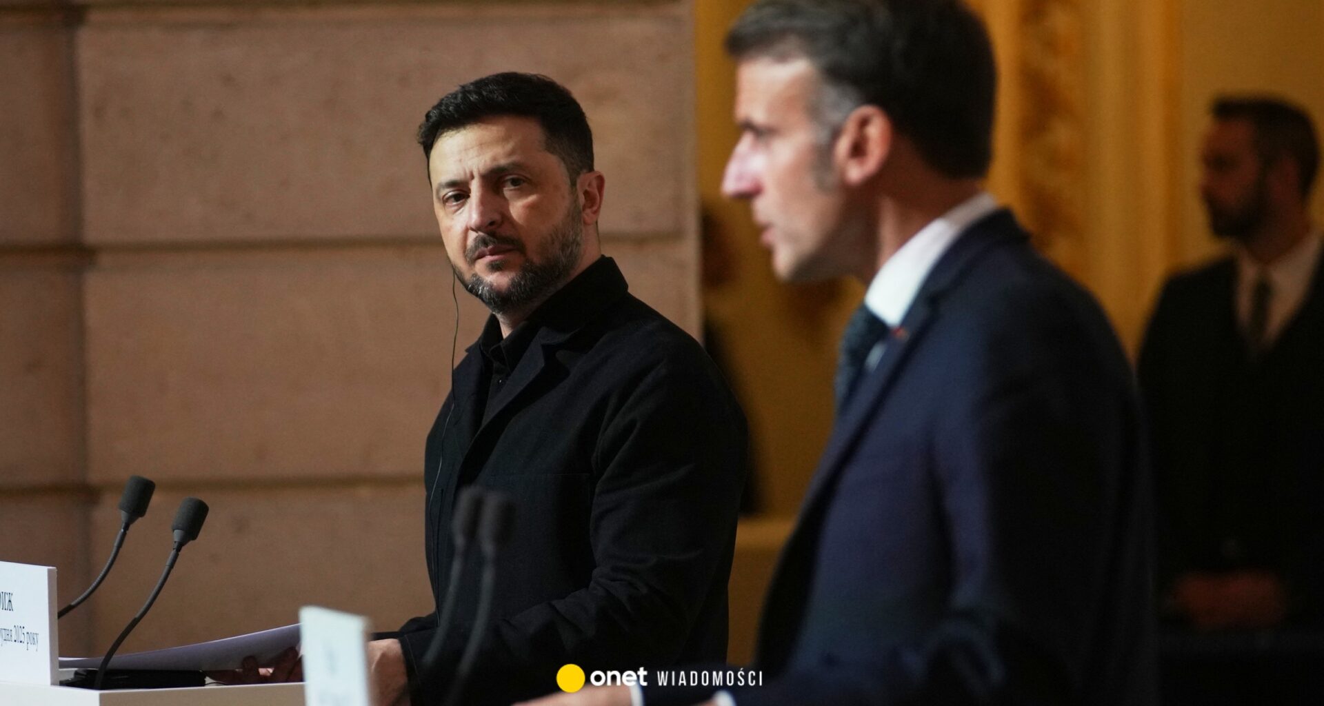 Macron ostrzegł Europę. "Istnieje możliwość, że USA zdradzą Ukrainę"