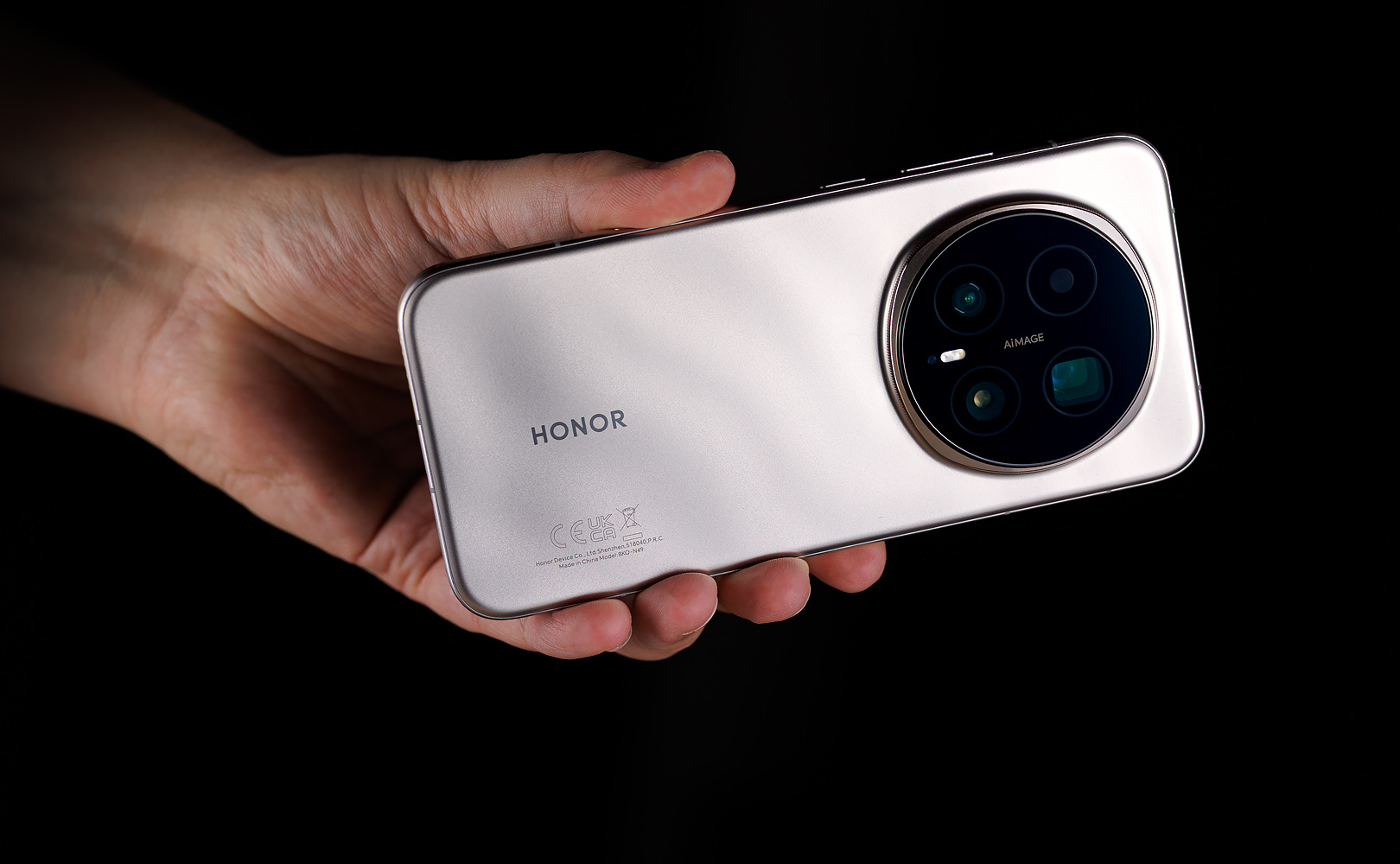 Honor Magic 8 Pro. Pierwsze wrażenia i zdjęcia jakie nim zrobiliśmy