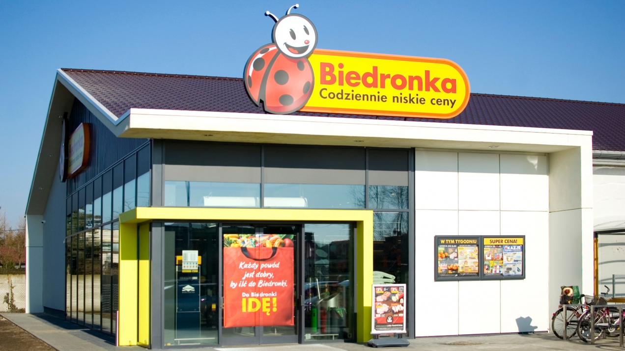 „2+2 gratis” bez limitów w Biedronce. Klienci ładują do wózków :: RMF FM