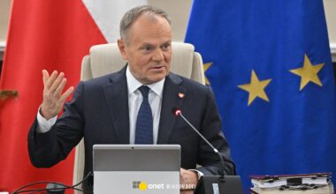 Donald Tusk zabrał głos w sprawie śnieżyc. "Wezmę udział w posiedzeniu"