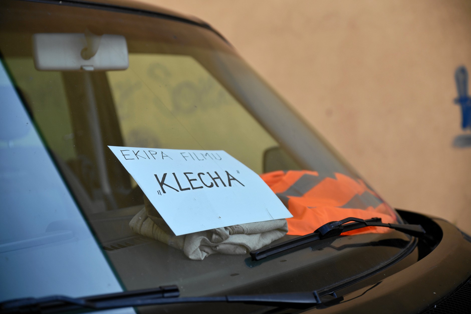 Zdjęcie z planu filmu "Klecha"