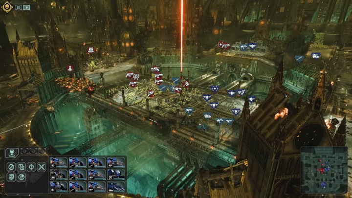 Obszar starcia nie wydaje się zbyt duży patrząc na tego screena. Źródło: Total War, Youtube - „Jak Dawn of War postawiony na Stellaris.” Fani serii mają wątpliwości co do Total War Warhammer 40.000 - wiadomość - 2025-12-12