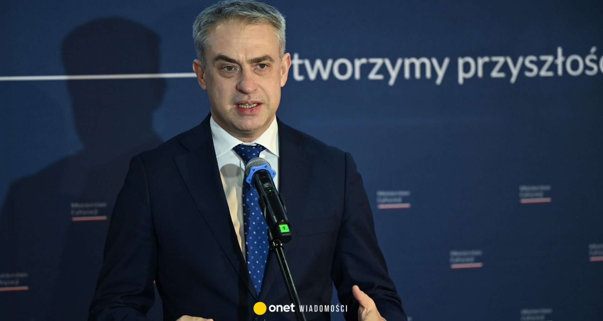 Polska nieobecna na szczycie w Londynie. Gawkowski komentuje