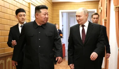 Prezydent Rosji Władimir Putin i przywódca Korei Północnej Kim Dzong Un