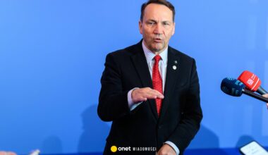 Ironiczna odpowiedź szefa MSZ na słowa Zacharowej. "Putin dobroczyńcą Ukrainy" - Onet Wiadomości