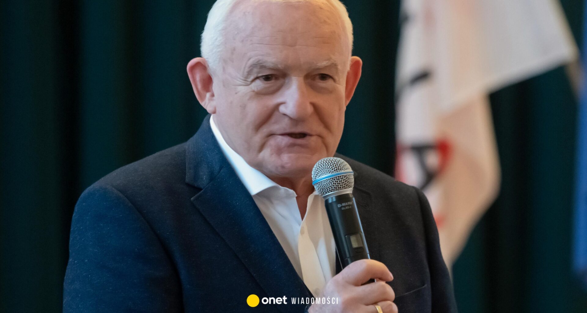 Leszek Miller dał Donaldowi Tuskowi radę. Tak zareagował premier