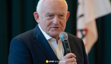 Leszek Miller dał Donaldowi Tuskowi radę. Tak zareagował premier