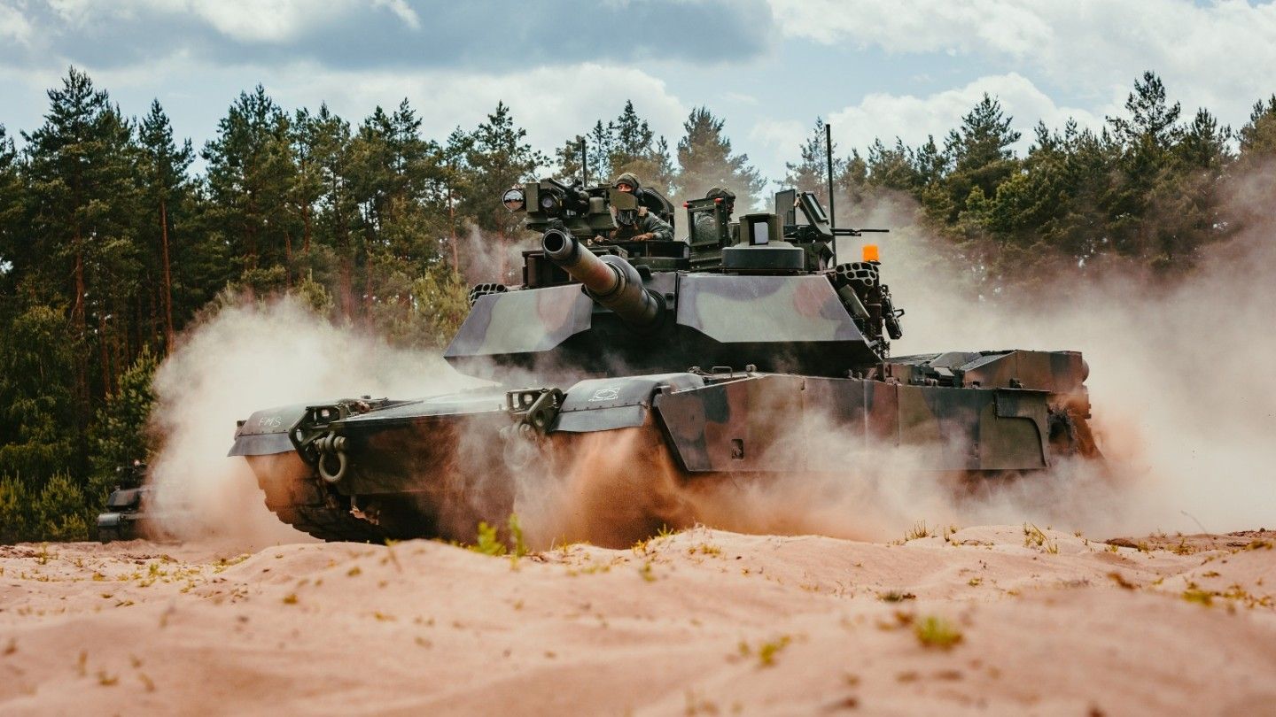 Czołg podstawowy M1A2SEPv3 z 2. Batalionu Czołgów, 1. Brygady Pancernej, 18. Dywizji Zmechanizowanej.