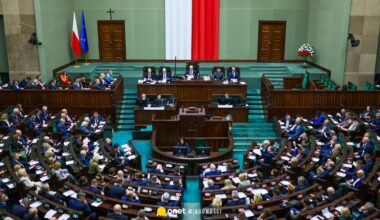 Niepokojące informacje dla koalicji rządzącej. Silna pozycja partii Brauna [SONDAŻ]