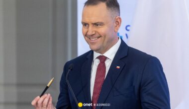 Karol Nawrocki chce zdelegalizować KPP. Ludzie PiS walczą z nią od lat