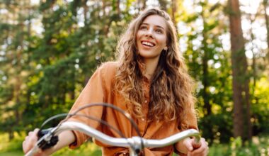 Dla AI idealna kobieta jest młoda i ma jasne włosy