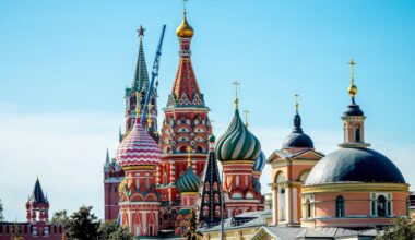 Kreml chce wprowadzić kary za dystrybucję filmów niezgodnych z "tradycyjnymi wartościami" w Rosji. Według ukraińskiego Centrum Walki z Dezinformacją, w rzeczywistości będzie to narzędzie cenzury.