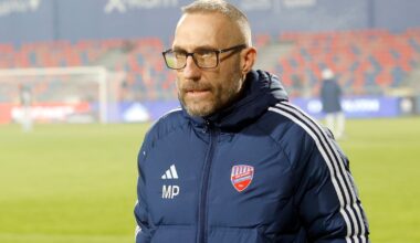 Adam Małysz złapał się za głowę przy skoku Polaka. "O, Jezu!"