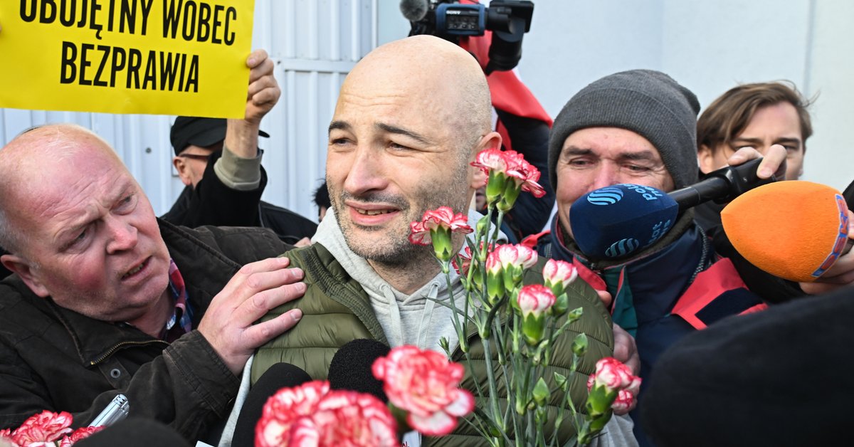 Ojciec księdza Michała Olszewskiego ma poważne kłopoty. Usłyszał trzy zarzuty