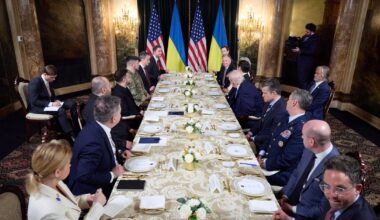 Donald Trump polecił nakarmić dziennikarzy. Wiemy, czego mogli spróbować