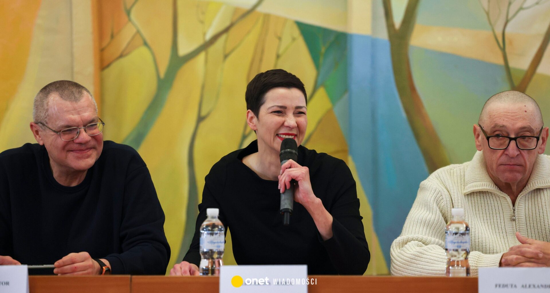 Białoruscy więźniowie wyjechali z Ukrainy. Są w drodze do Warszawy