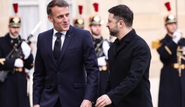 Macron rozmawiał z Zełenskim. Europa kluczowa dla pokoju w Ukrainie - Onet