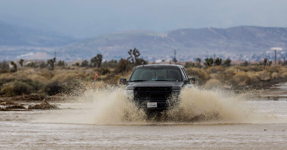 Pogodowy armagedon w USA. Kalifornia mierzy się z rzeką atmosferyczną [ZDJĘCIA]
