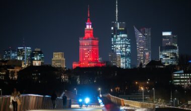 Panorama Warszawy widziana z mostu dla pieszych nad Wisłą, 19 listopada 2025 r.