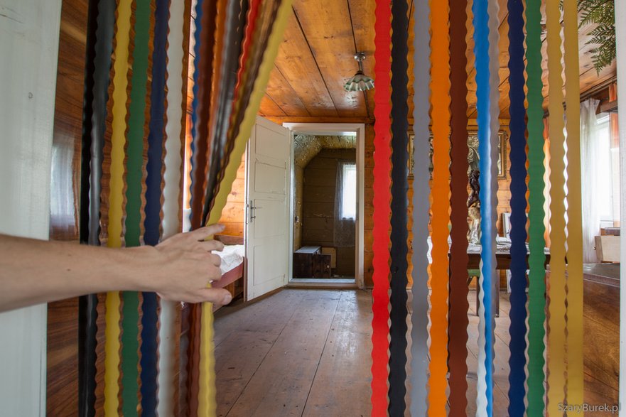 W starym opuszczonym domu