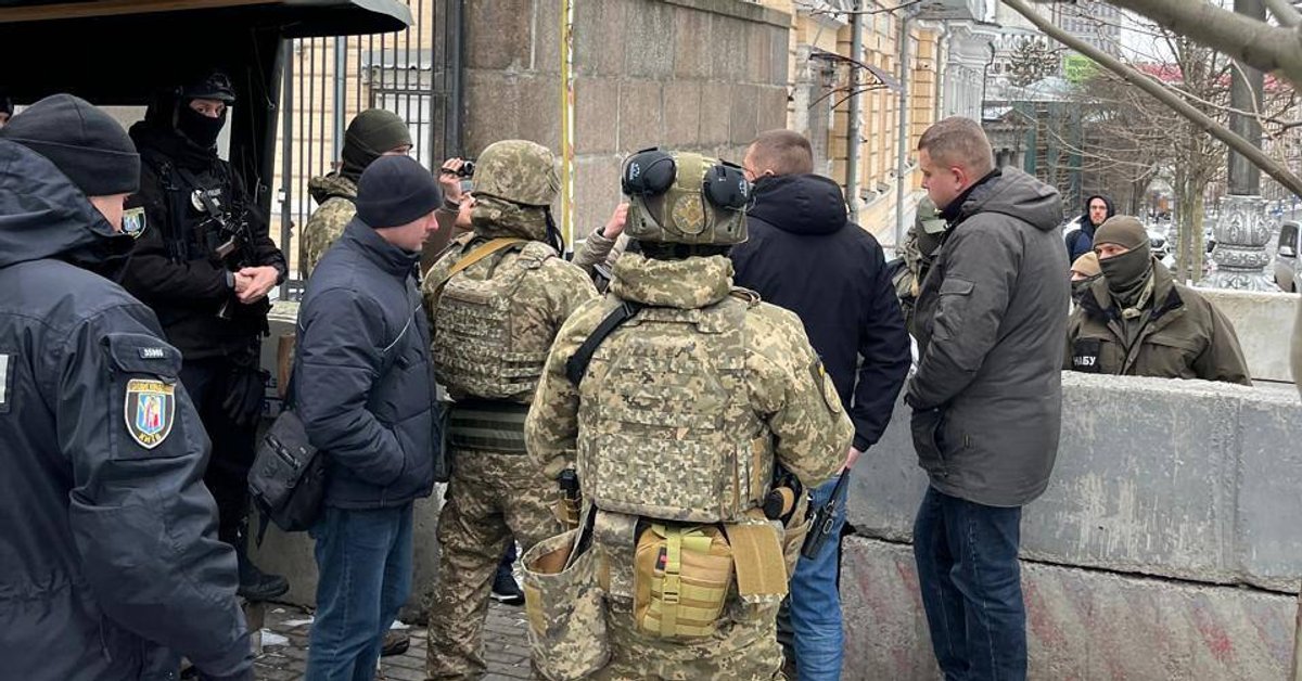 Ostry spór ukraińskich służb. NABU oskarża parlamentarzystów o udział w grupie przestępczej