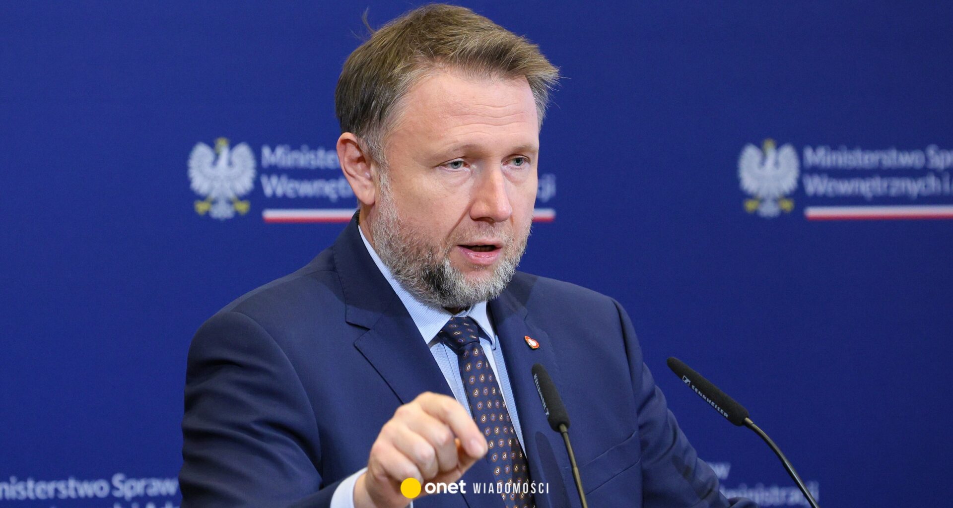 Szef MSWiA zabrał głos po sztabie kryzysowym. "Podjęliśmy decyzję o wzmożonych kontrolach"