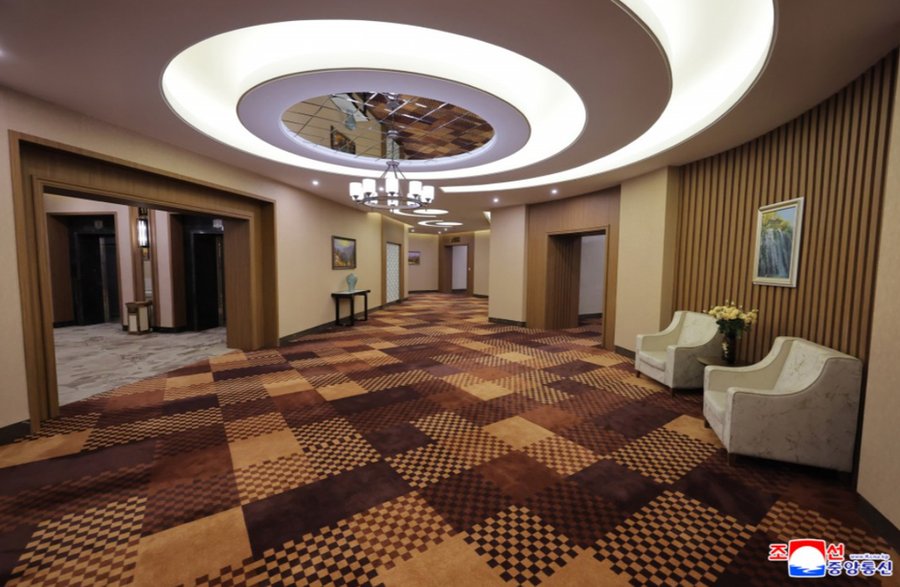 Nowe hotele otwarte w ośrodku turystycznym Samjiyon w KRLD