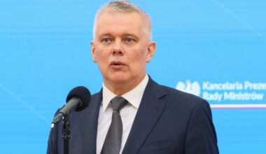 Burza wokół BBN, minister grzmi. "Nie ma dnia bez kompromitacji" - Onet