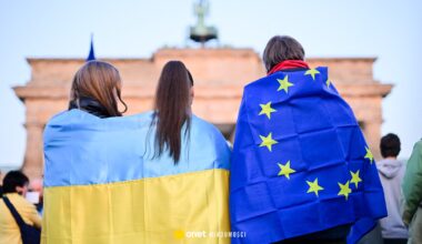 W Europie rośnie zmęczenie wojną. Niemcy i Francuzi coraz częściej mówią "dość" dalszej pomocy dla Ukrainy. Po drugiej stronie Atlantyku nastroje zupełnie inne