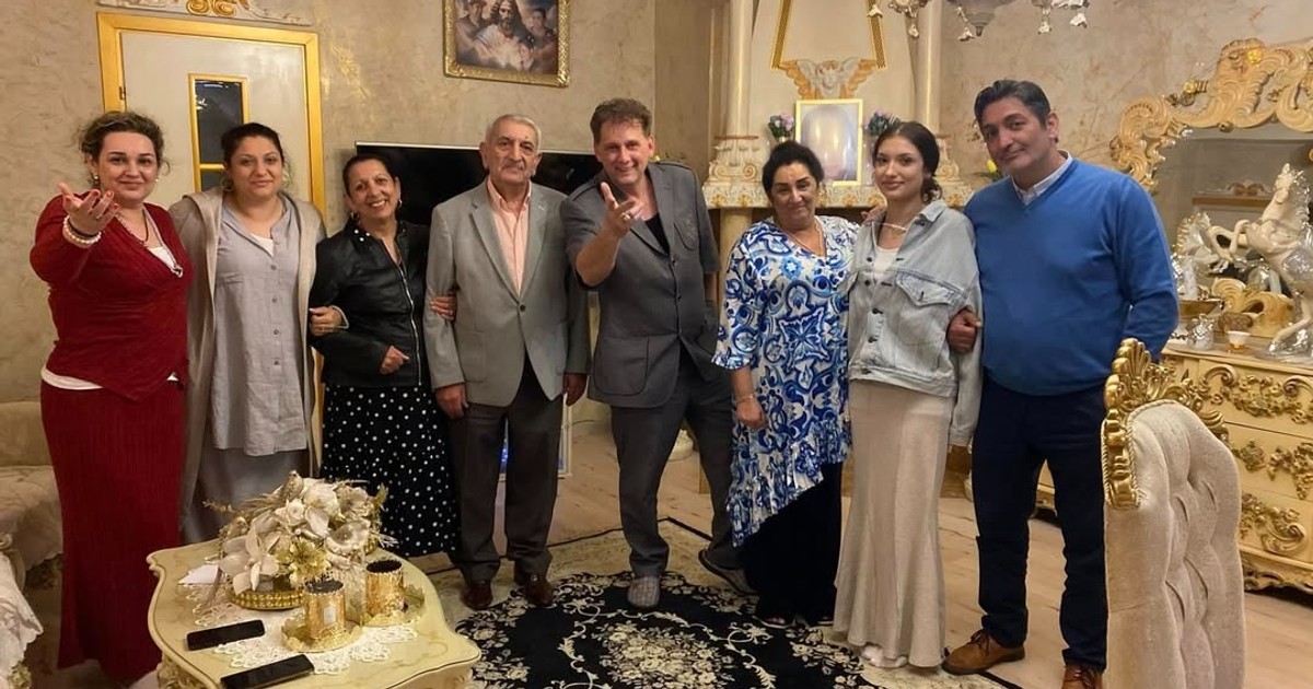 Viki Gabor wzięła ślub? Tak mieszka dziadek Giovanniego Trojanka. Ależ willa