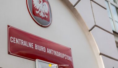 Zamówienia wojskowe pod lupą śledczych. CBA zatrzymało pracownika jednostki - Onet Wiadomości