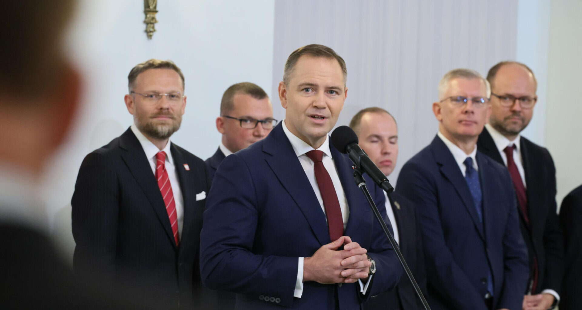 Tusk dzwoni, Nawrocki nie odbiera. "Współpracownicy prezydenta przekraczają granice chamstwa i kłamstwa"