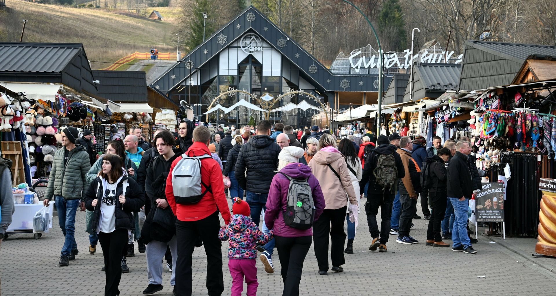 Jest więcej Polaków, którym ZUS zabrał z składki emerytalne. Ekspert: wielka afera