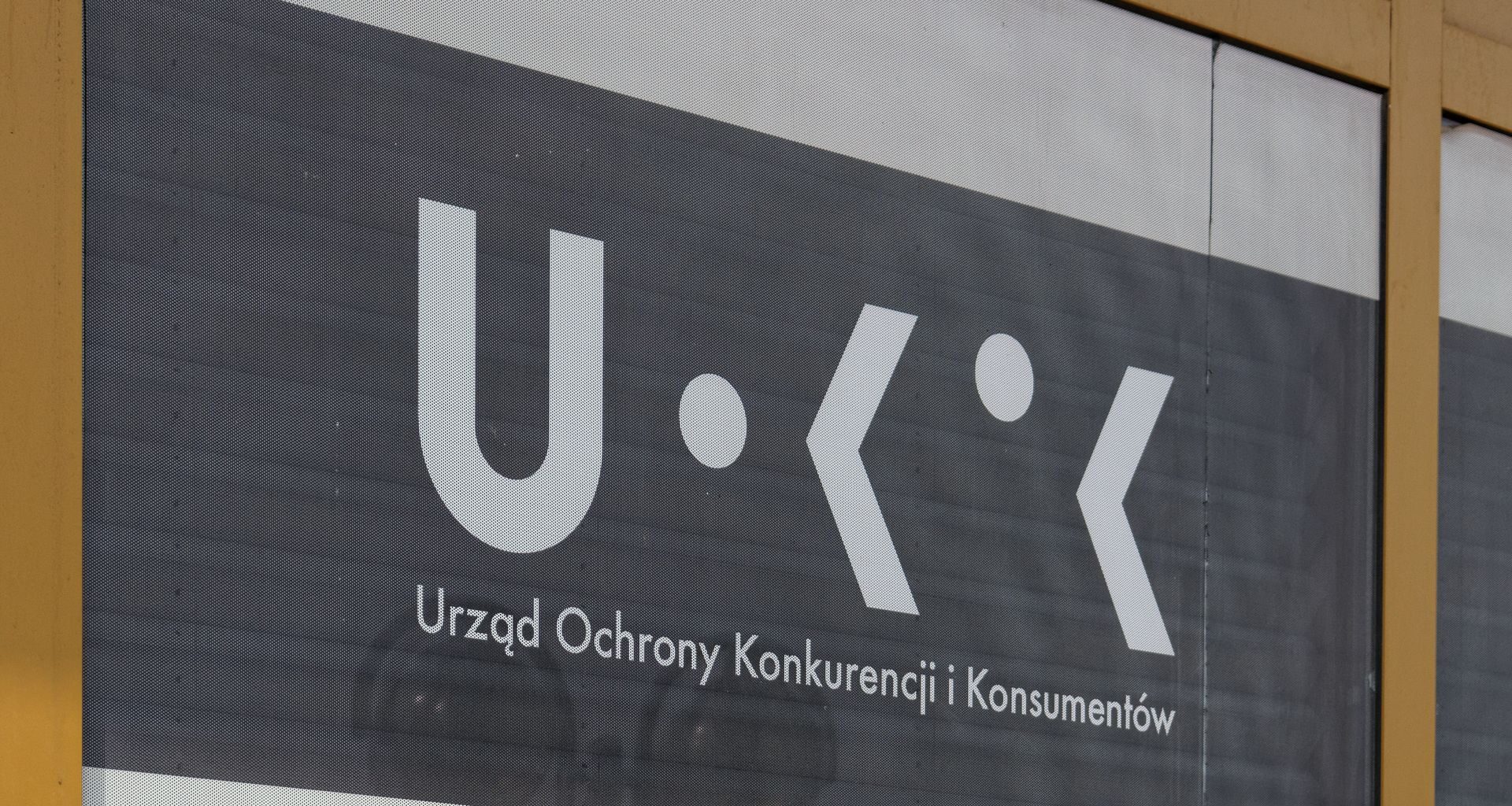 Nauczyciele, mundurówka, politycy. Tak wzrosną pensje dla budżetówki