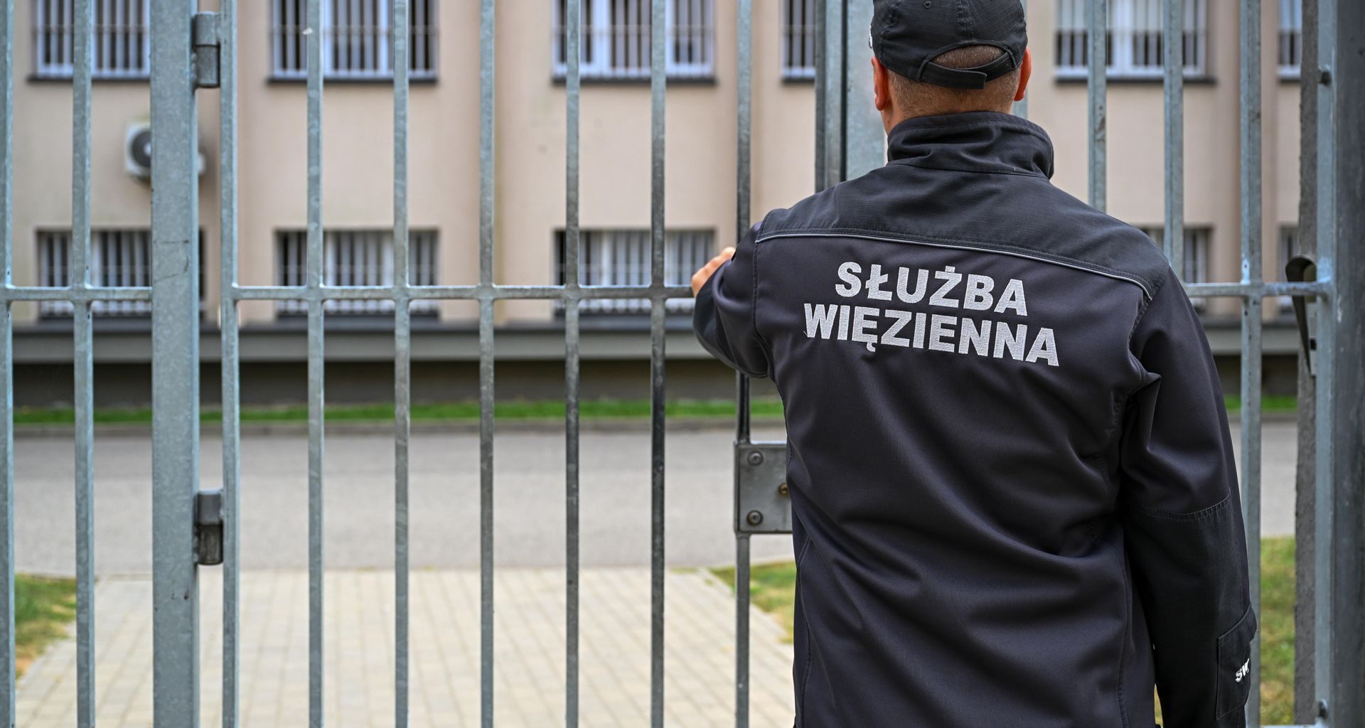 Połaszczył się na ozdoby z choinki. Wpadł, gdy wrócił po więcej