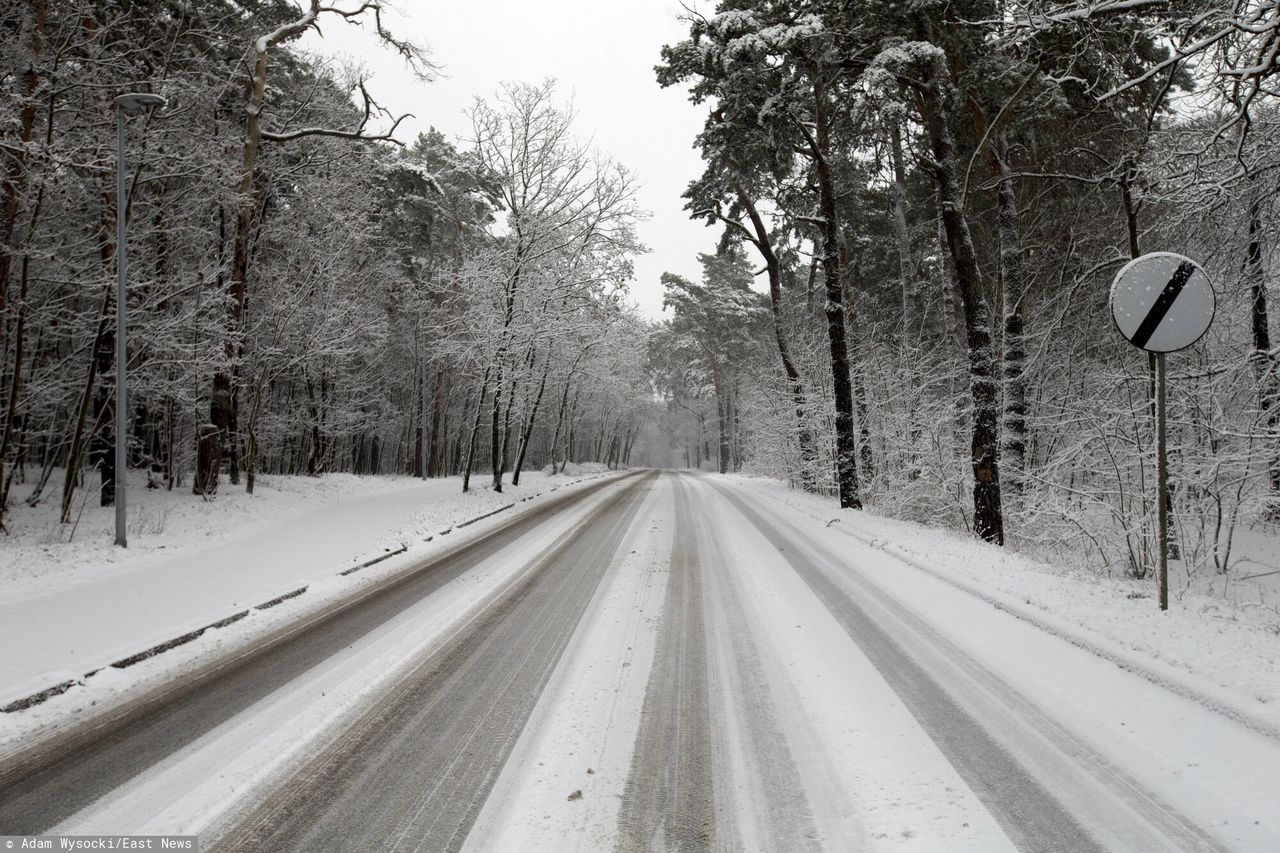 Lokalne drogi zasypane. Komunikat policji