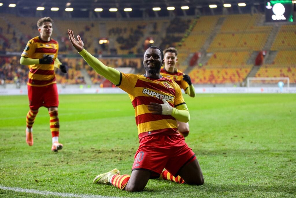 Afimico Pululu świętuje gola z KuPS