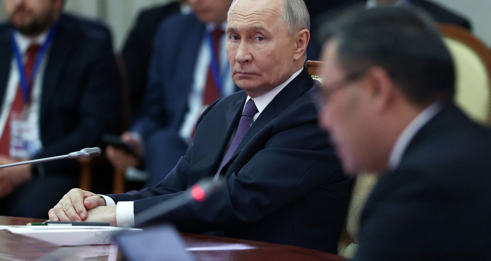 Konflikt w PiS trwa. Media: Sasin zorganizował spotkanie