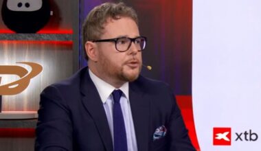 Dick Van Dyke rozkochał w sobie młodszą o PRAWIE PÓŁ WIEKU wizażystkę. Tak wygląda trzecia żona 100-letniego (!) aktora (FOTO)