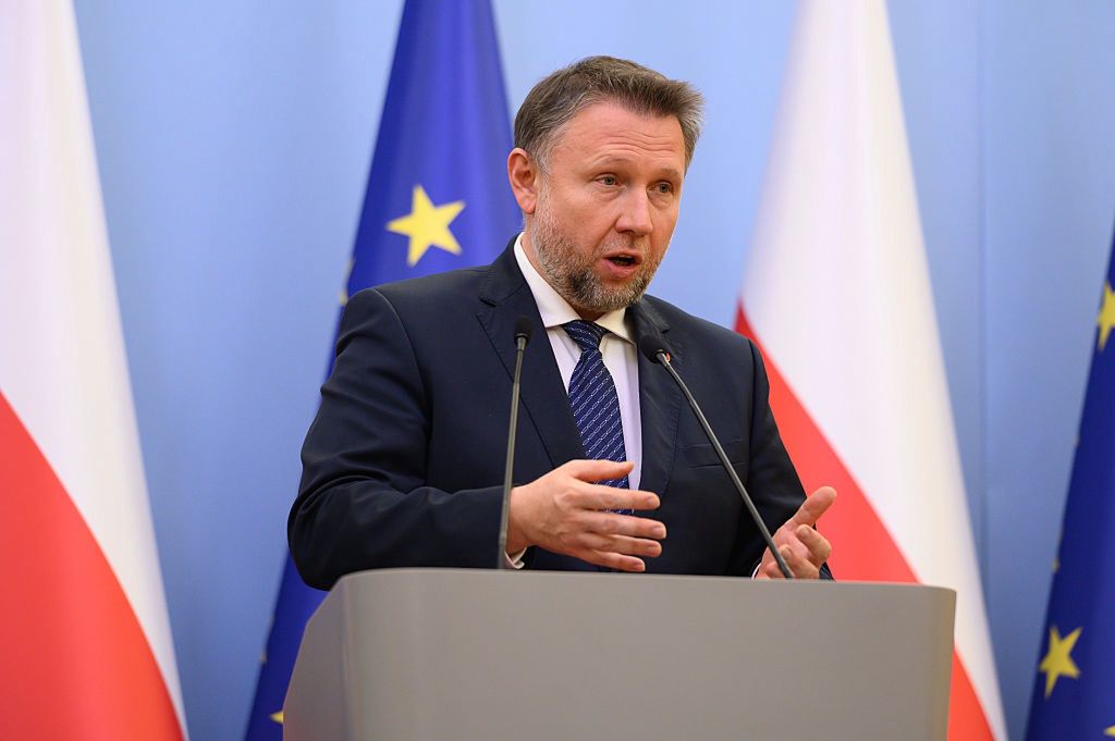 Polacy ocenili politykę Sikorskiego. Skrajne opinie, wielu się waha